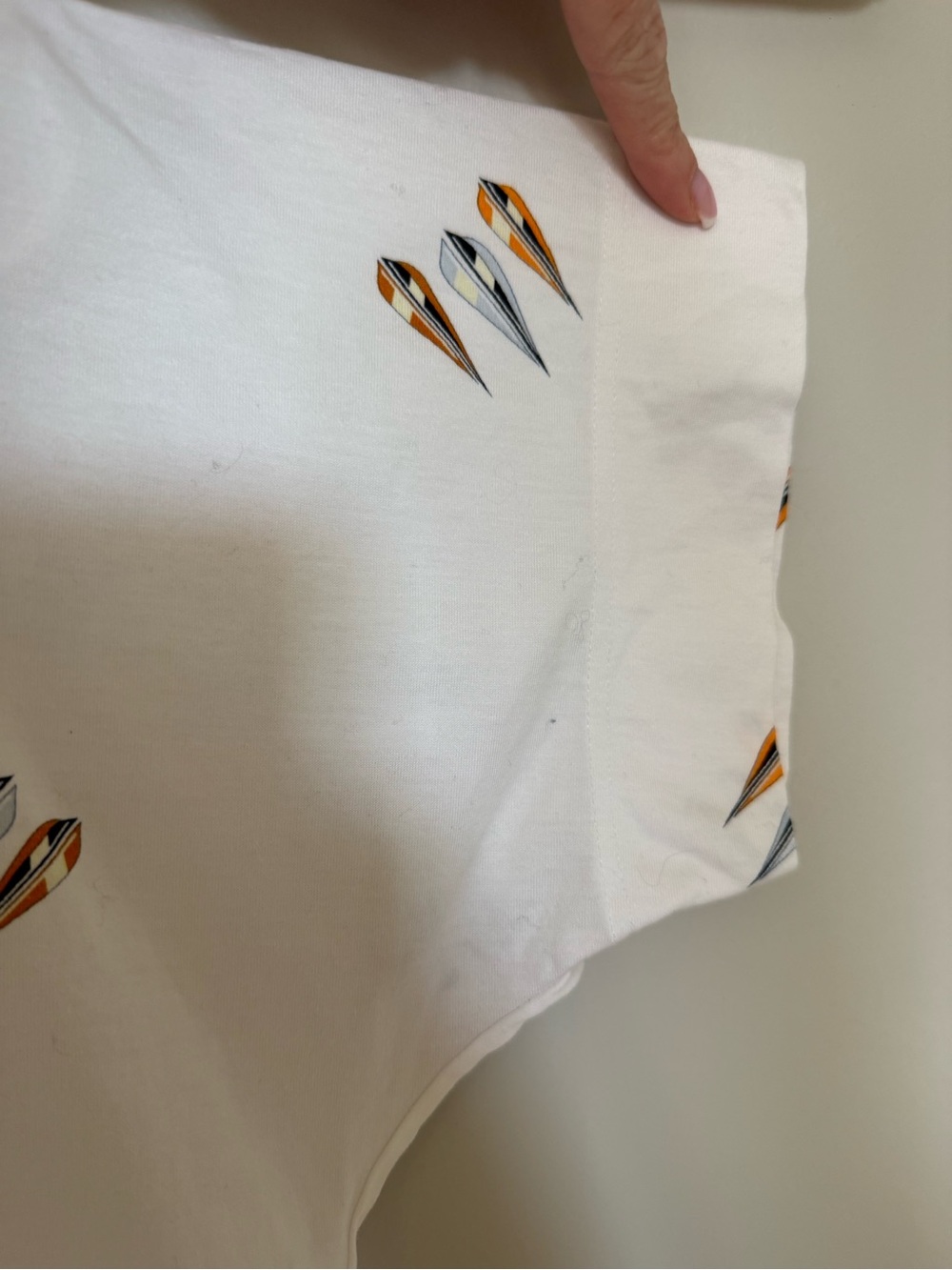 Hermes White Short-Sleeve Tee with Black Target Graphic 100 - Picture 6 of 10